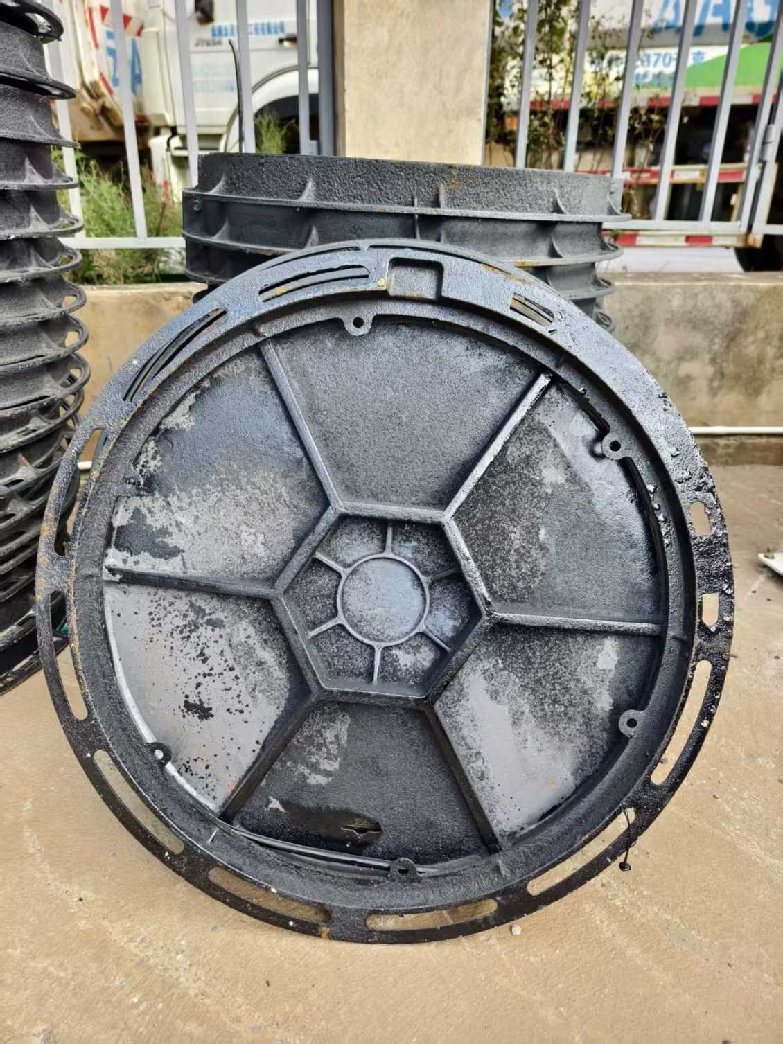 云南球墨铸铁井盖有哪些规格？